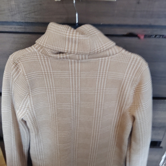 J.CREW Tan Plaid Long Sleeve Funnel neck Pullover - Medium - Picture 8 of 10